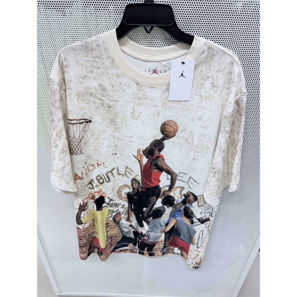 Air Jordan 2025 Playground T-shirt Classic NWT Men's Sz Large